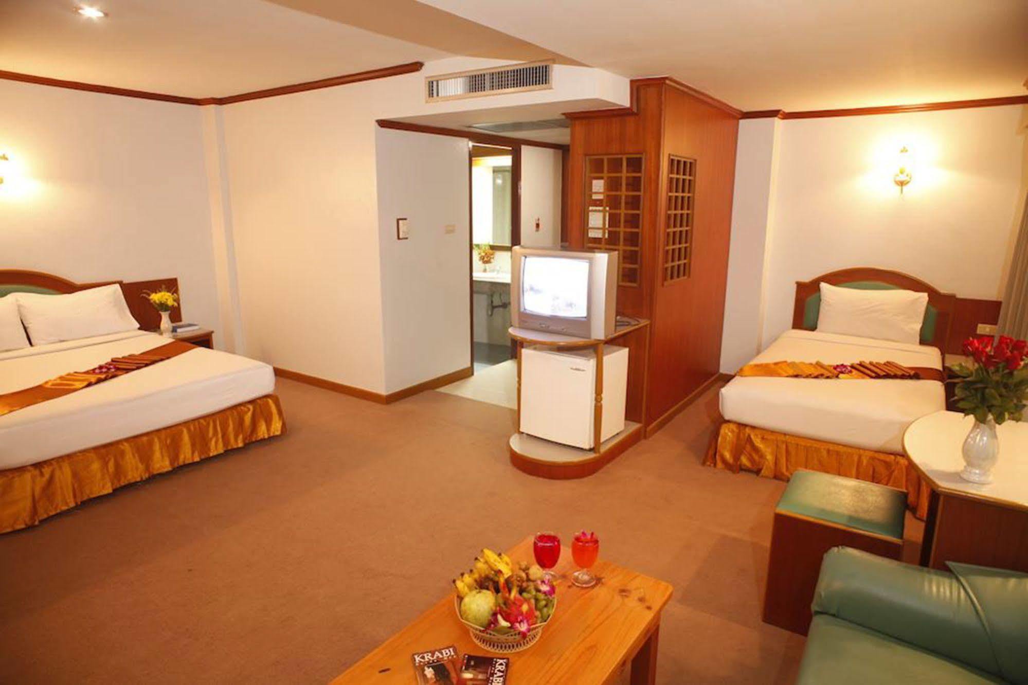 Boon Siam Hotel Krabi town Exterior foto